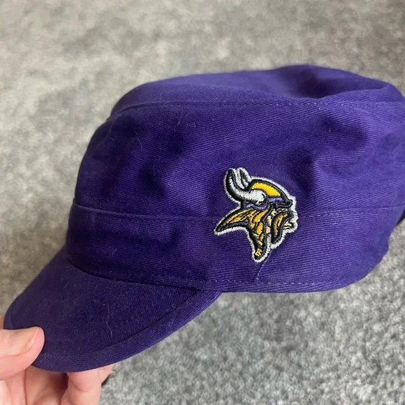 NFL Purple Cap with Viking Logo - Picture 1 of 5
